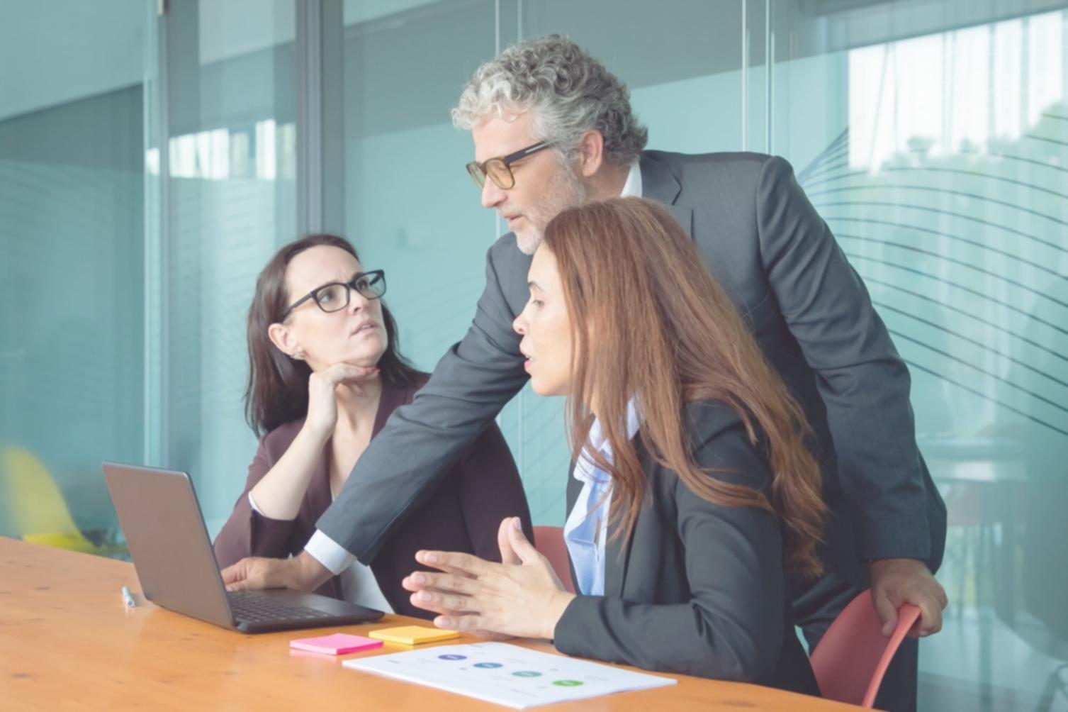 Moderne Finanzmodellierung und Analysewerkzeuge